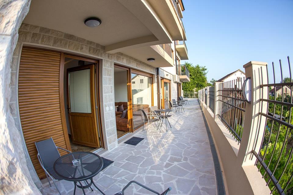 Porto Apartments ティヴァト エクステリア 写真